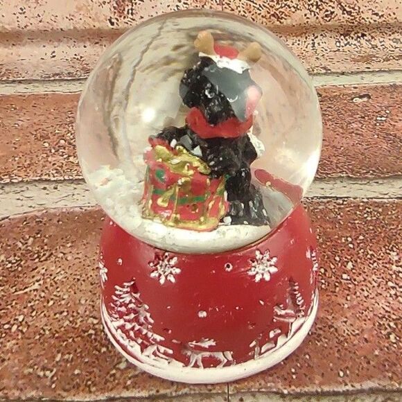 Mini Christmas Reindeer Dog Tree Snowglobe Waterglobe Snow Globe Santa Reindeers - Picture 3 of 16